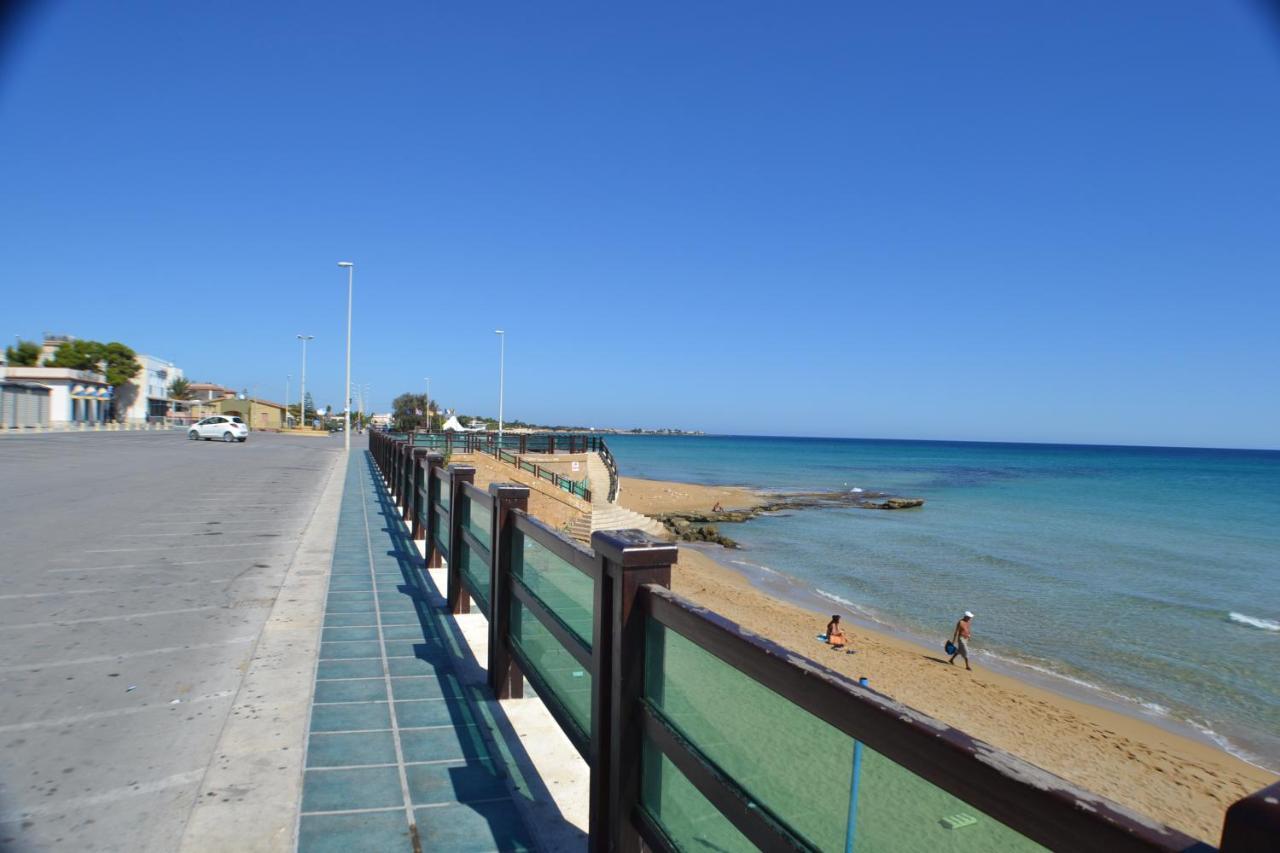 Le Palme Netine Apartment Noto Luaran gambar
